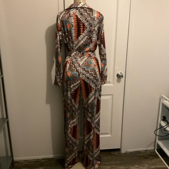 Multicolor Long Sleeves Printed Bodysuit and Pants Set - Picture 2 of 8